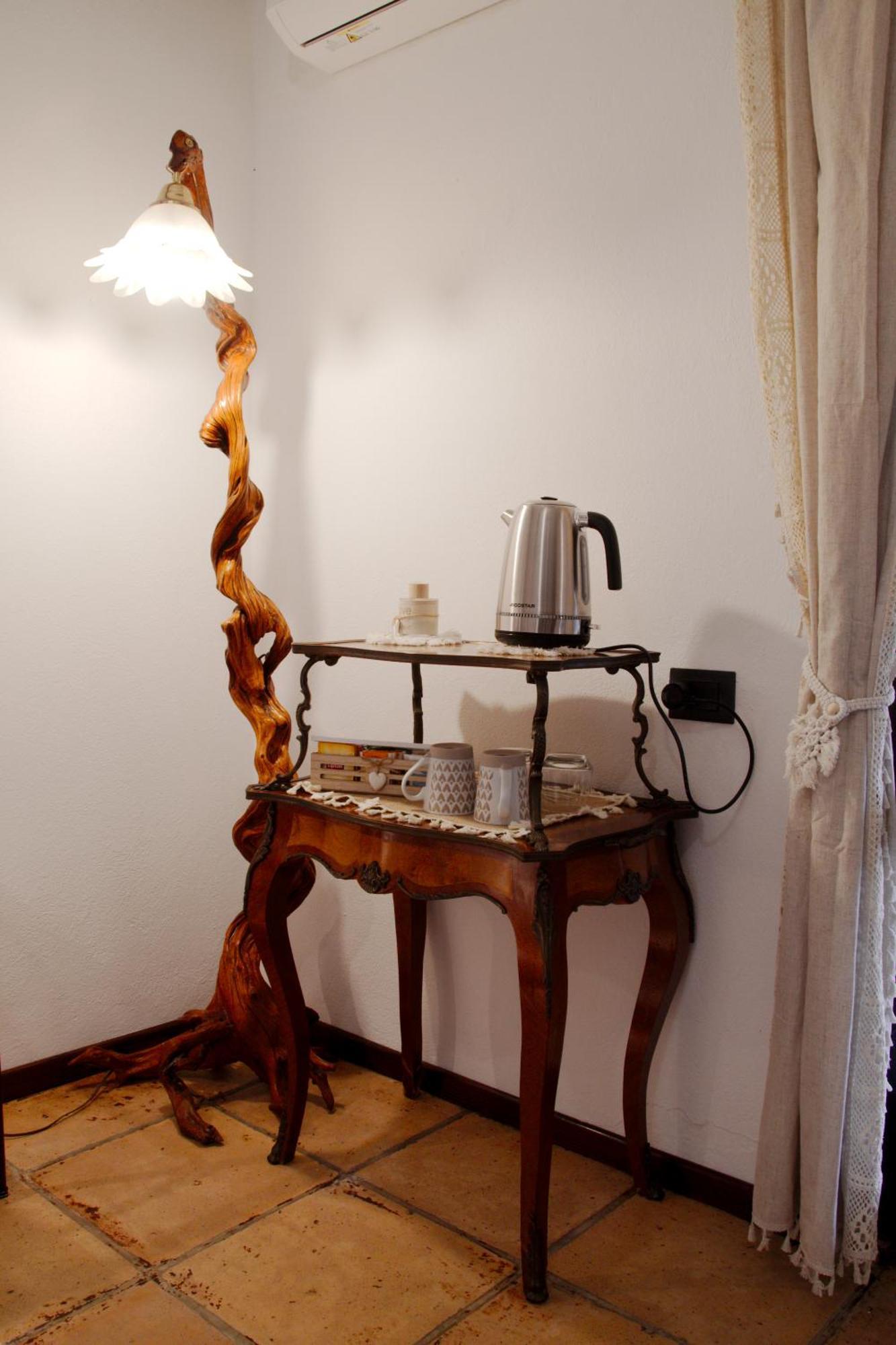 Domuseo Bed & Breakfast Quartucciu Exterior photo